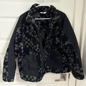 JoyLab Black and Gray Patterned Puffer Jacket